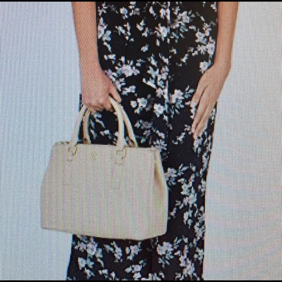 Tory Burch Robinson Mini Satchel - Picture 6 of 6